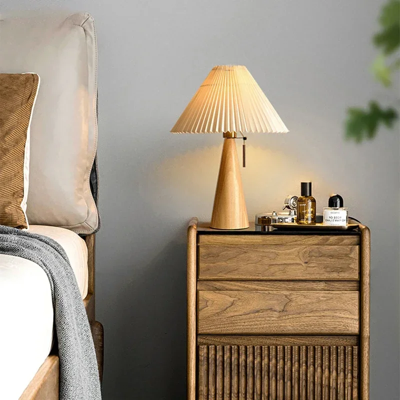 Retro Pleated Table Lamp Nordi - Decor Lighting Lamps recension och pris